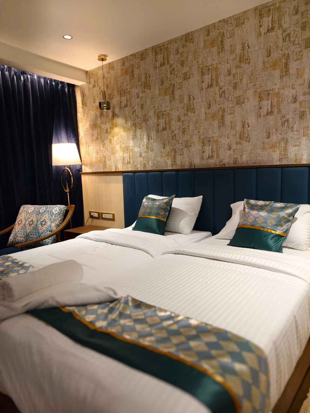 Premium Deluxe Twin Bed Room